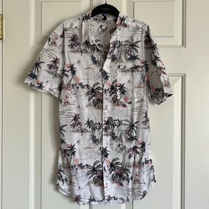 H&M Hawaiian shirt 🌺